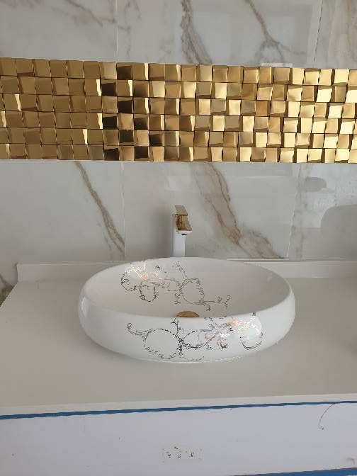 3D Mirror Silver Stainless Ste - Home Improvement Background recensione e prezzo